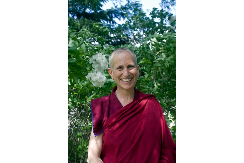 „Bdělým stravováním k probuzení.“ Buddhistická mniška vyučuje jak správně jíst „Bdělým stravováním k probuzení.“ Buddhistická mniška vyučuje jak správně jíst