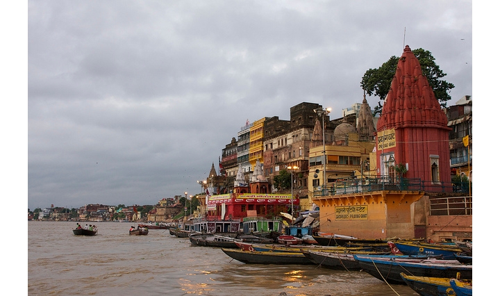 Hindustičtí duchovní proti „znesvěcování“ řeky Gangy Hindustičtí duchovní proti „znesvěcování“ řeky Gangy