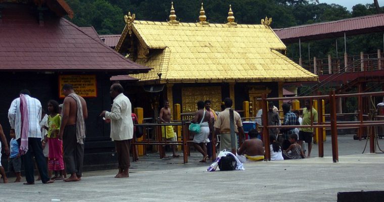 Spor o ženy v hinduistickém chrámu – soud znovu kauzu otevřel