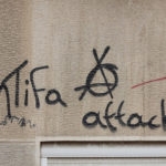 Náboženské objekty v Řecku terčem útoků, extremisté napadli i teologickou fakultu