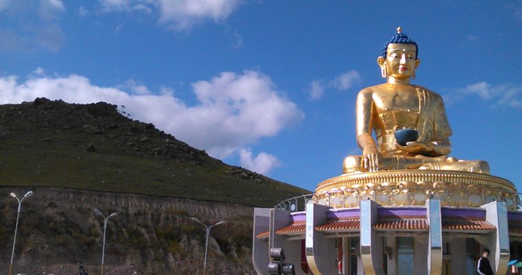 Prázdninová fotografie: Socha Buddhy v Mongolsku