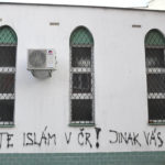 Neznámi vandali posprejovali brnenskú mešitu