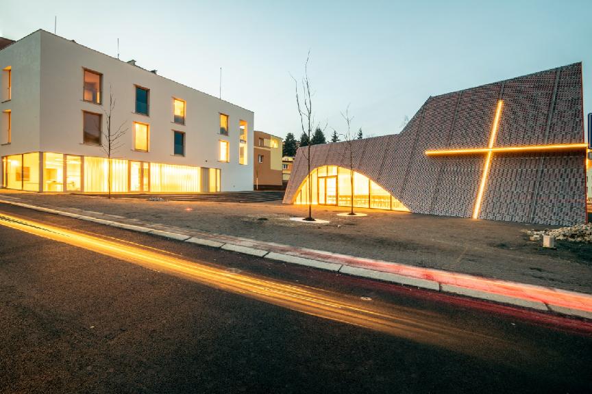 V Sedlčanech byla vysvěcena nová modlitebna adventistů