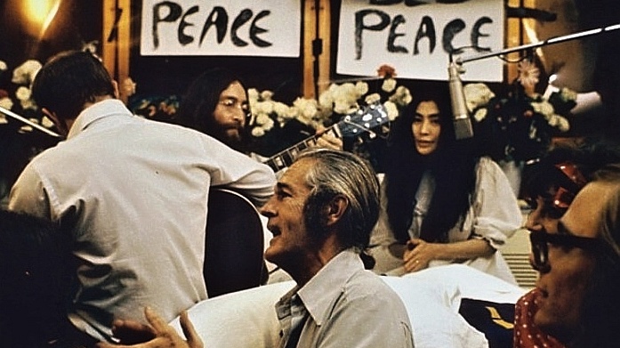 „Zapni se, nalaď se, stáhni se“: před sto lety se narodil Timothy Leary