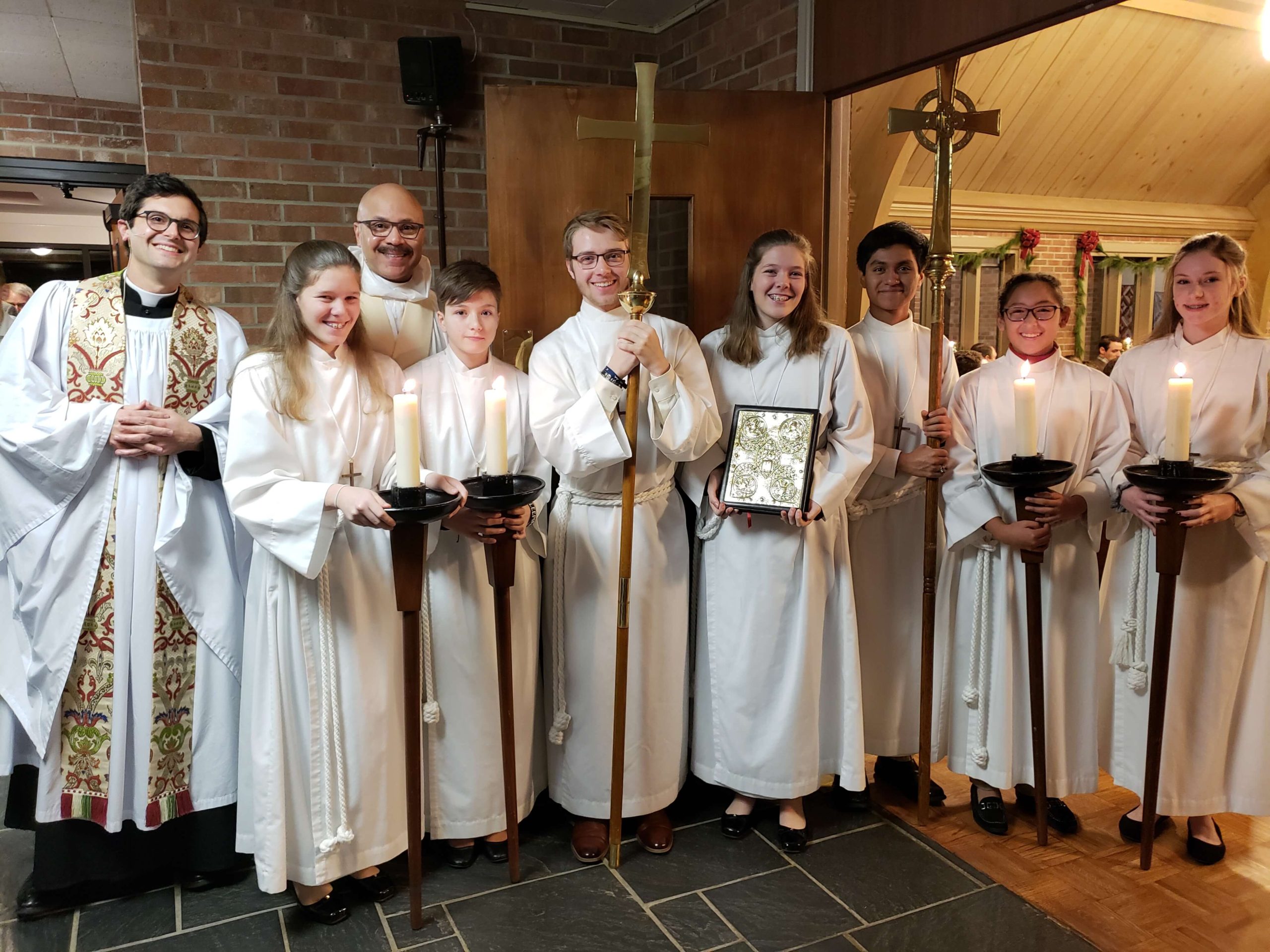 Ženy mohou v římskokatolické církvi nově zastávat službu akolyty a lektora Ženy mohou v římskokatolické církvi nově zastávat službu akolyty a lektora