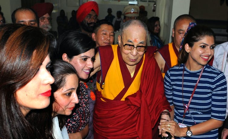 Dalajlamovy 86. narozeniny podněcují přemýšlení o budoucnosti