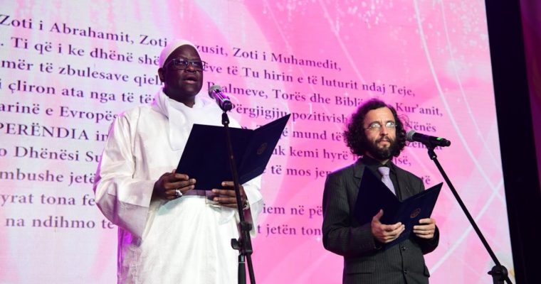 „Ve společnosti, která přijímá a akceptuje své menšiny, se lépe žije jak menšinám, tak i většině“ – rozhovor s evangelickým farářem pro menšiny Mikulášem Vymětalem