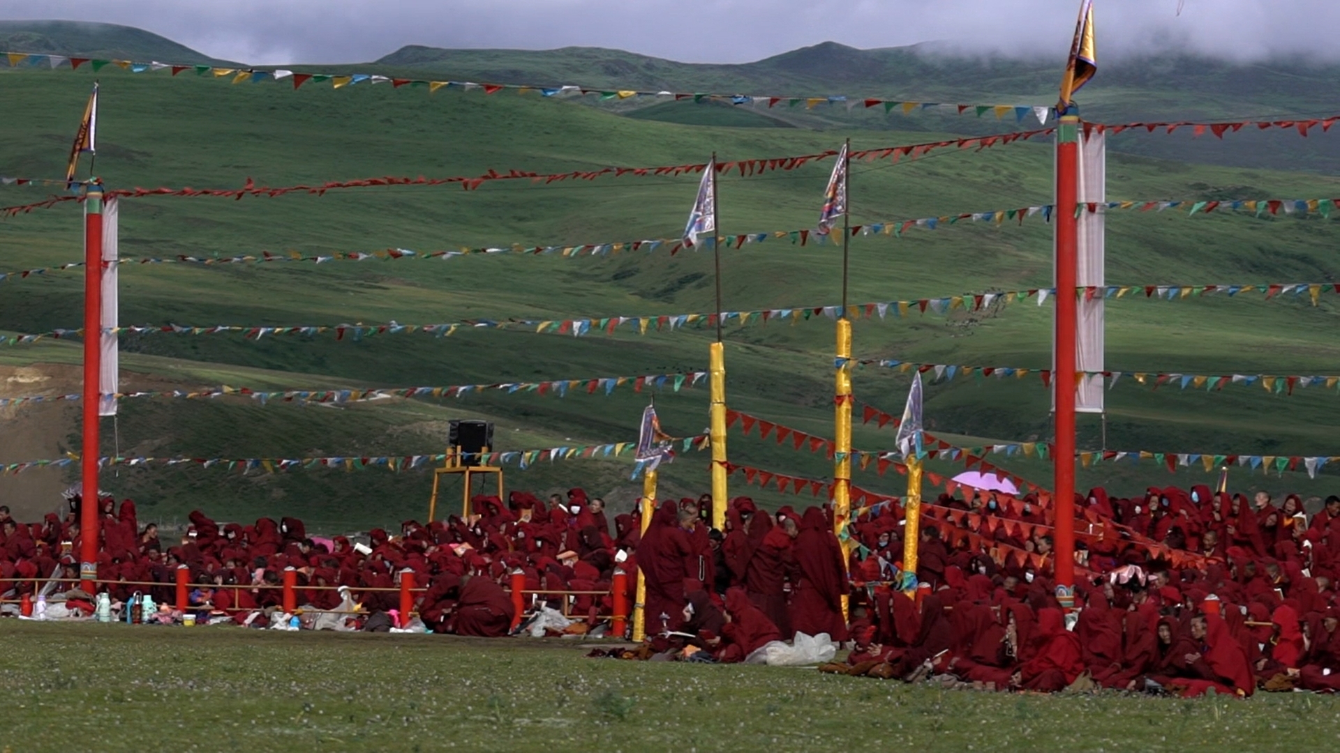 Tibetské buddhistické mnišky v dokumentu čínského autora
