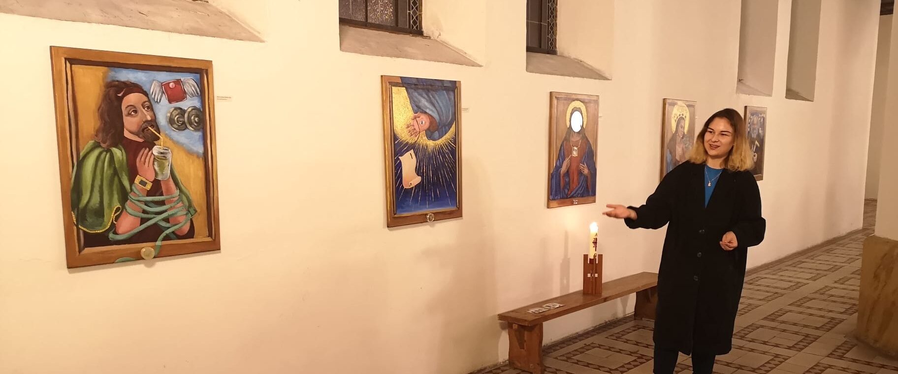 Vernisáž výstavy „Modly současnosti“ Vernisáž výstavy „Modly současnosti“