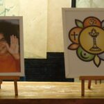 Bhadžany s následovníky Satja Sáí Báby