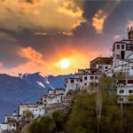 Hledání střední cesty