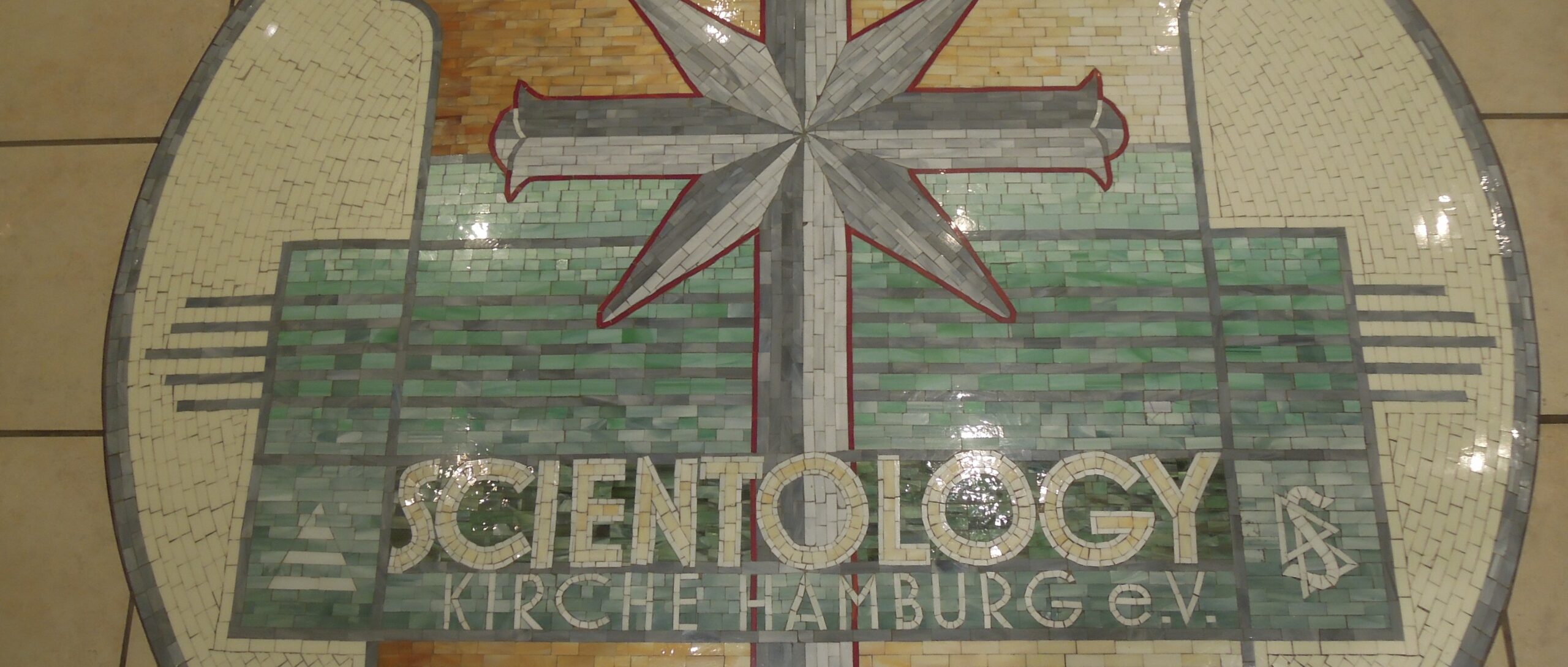 Náboženství na cestách: scientologické centrum v Hamburku