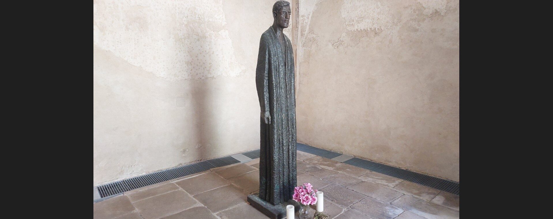 Náboženství na cestách: Kostel sv. Víta v Zahrádce je památkou dávné historie i bouřlivého 20. století Náboženství na cestách: Kostel sv. Víta v Zahrádce je památkou dávné historie i bouřlivého 20. století