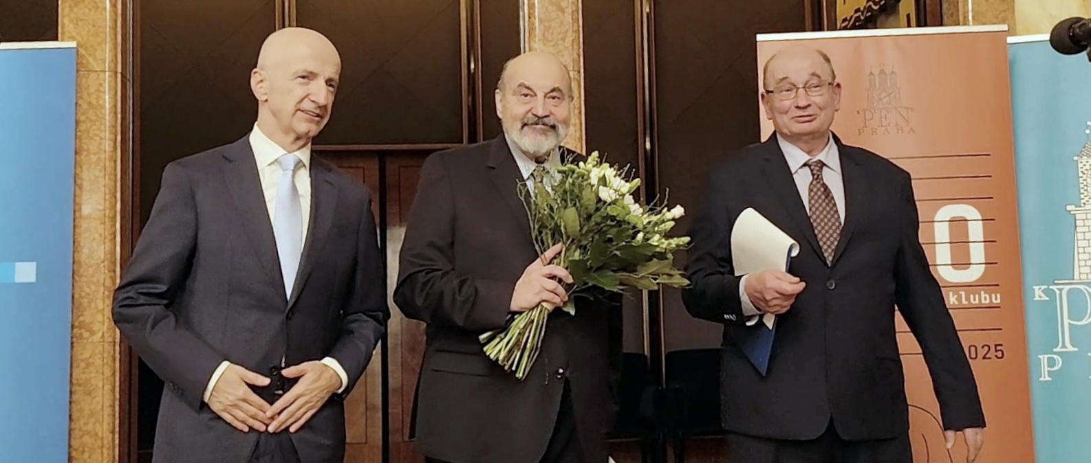 Cenu Karla Čapka převzal Tomáš Halík