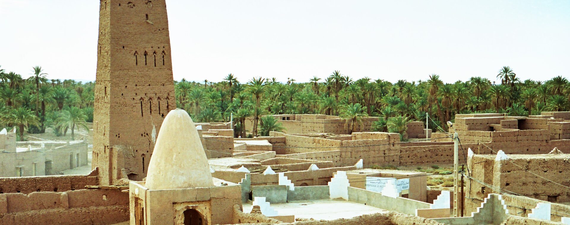 Súfismus v Alžírsku – extatické bytí u Boha kontrastující se suchou vzdělanostní salafizovanou gnozeologií 1/2 Súfismus v Alžírsku – extatické bytí u Boha kontrastující se suchou vzdělanostní salafizovanou gnozeologií 1/2