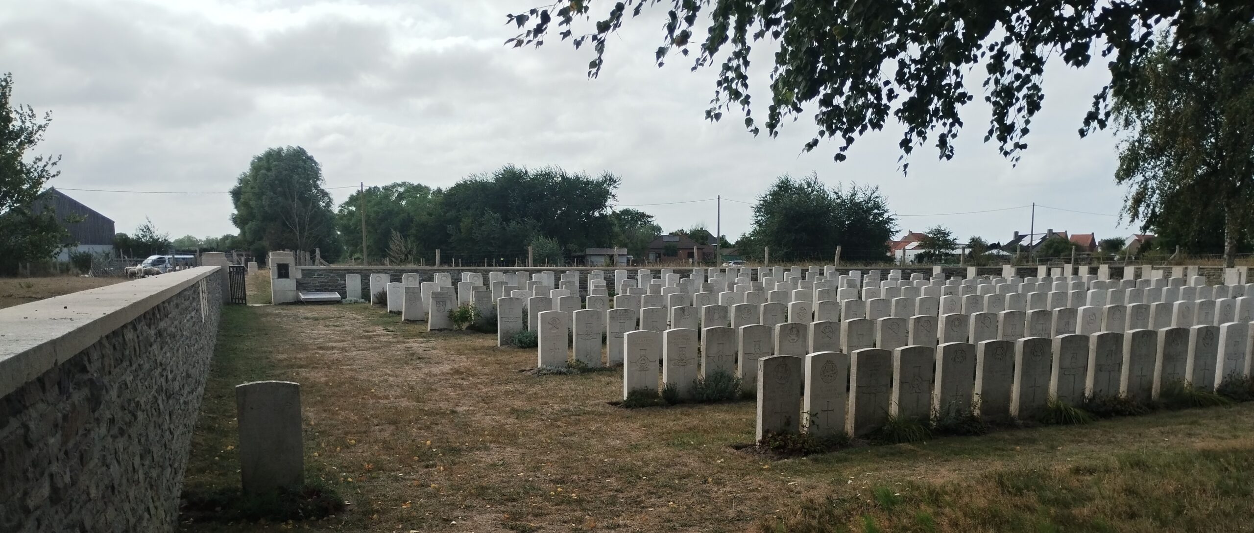 Náboženství na cestách: česká stopa v Adinkerke Náboženství na cestách: česká stopa v Adinkerke