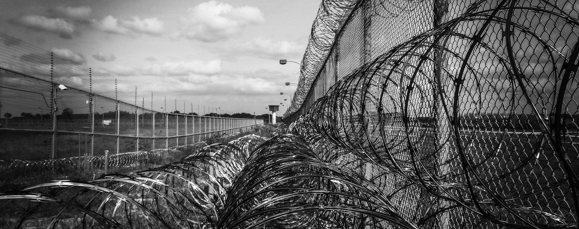 Politickým vězňům v Bělorusku jsou odpírány duchovní služby Politickým vězňům v Bělorusku jsou odpírány duchovní služby