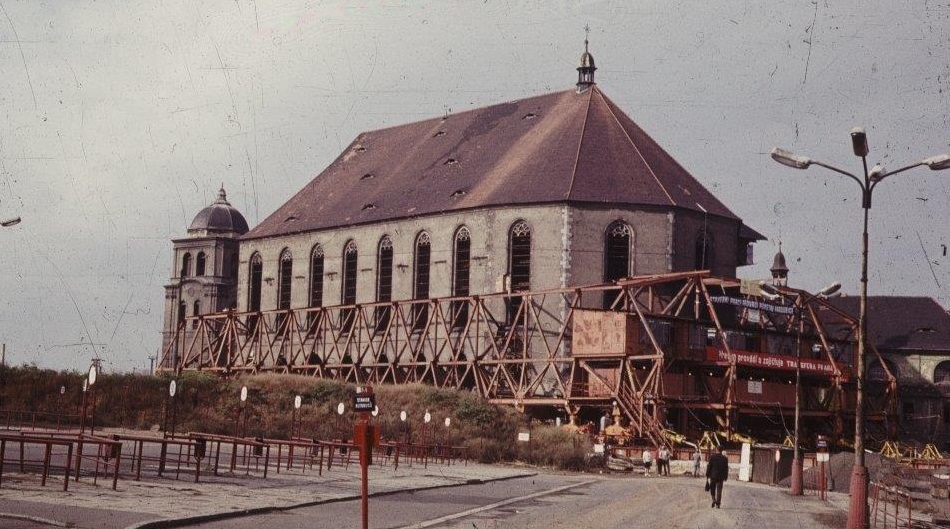 Před 50 lety se dal mostecký kostel do pohybu Před 50 lety se dal mostecký kostel do pohybu