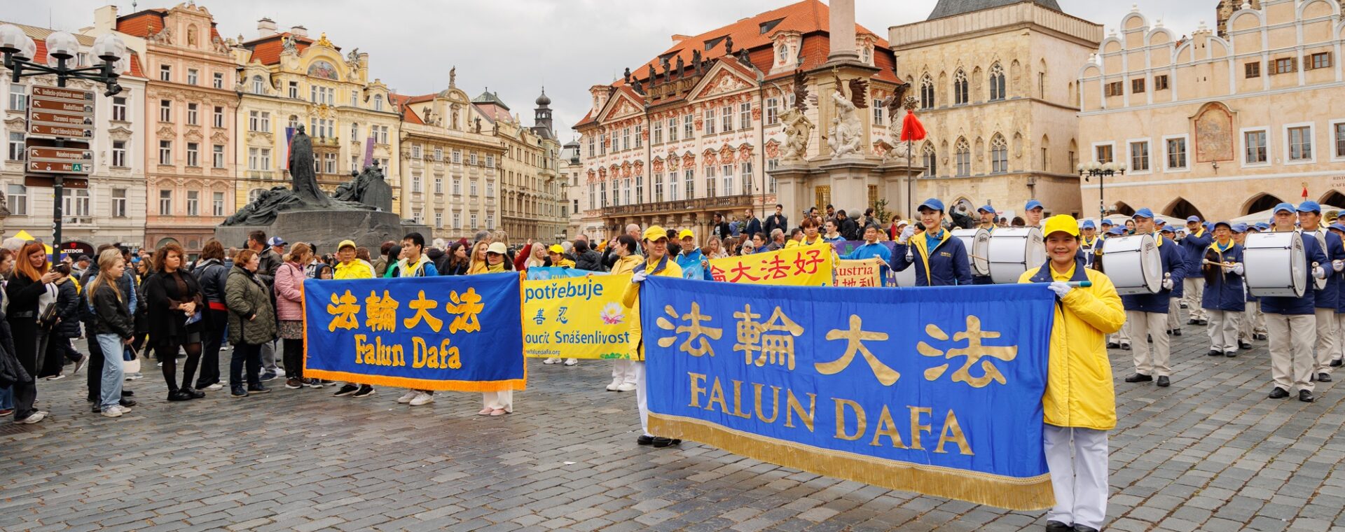 Letošní pochod zdůraznil nadnárodní charakter pronásledování hnutí Fa-lun-kung
