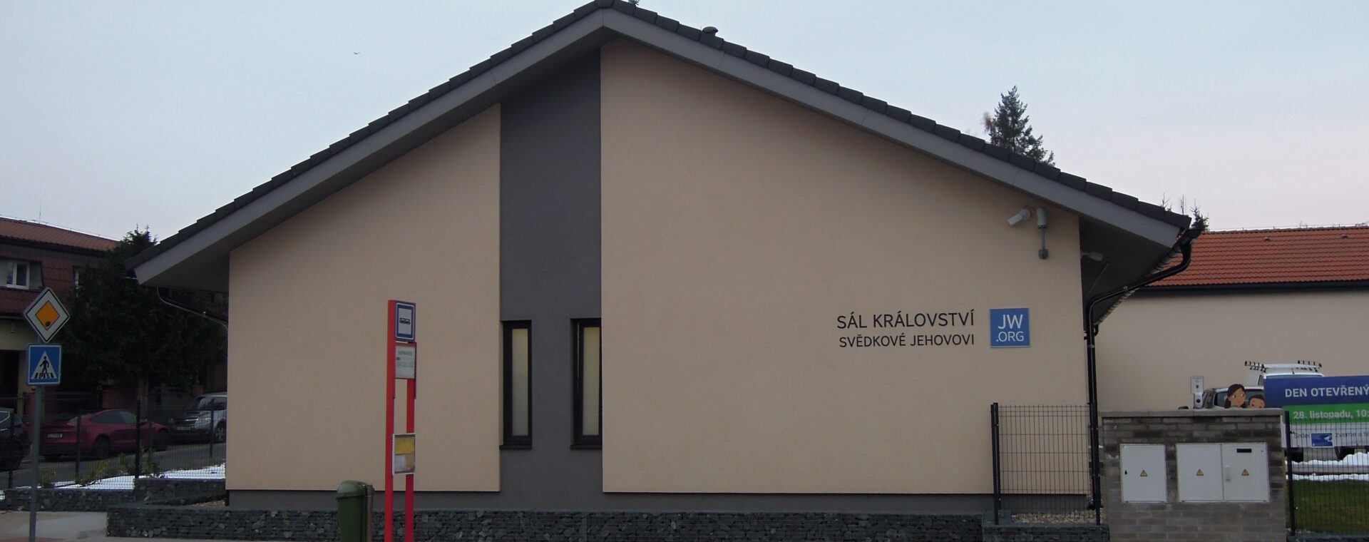 V Praze – Svépravicích byl otevřen nový sál Království V Praze – Svépravicích byl otevřen nový sál Království