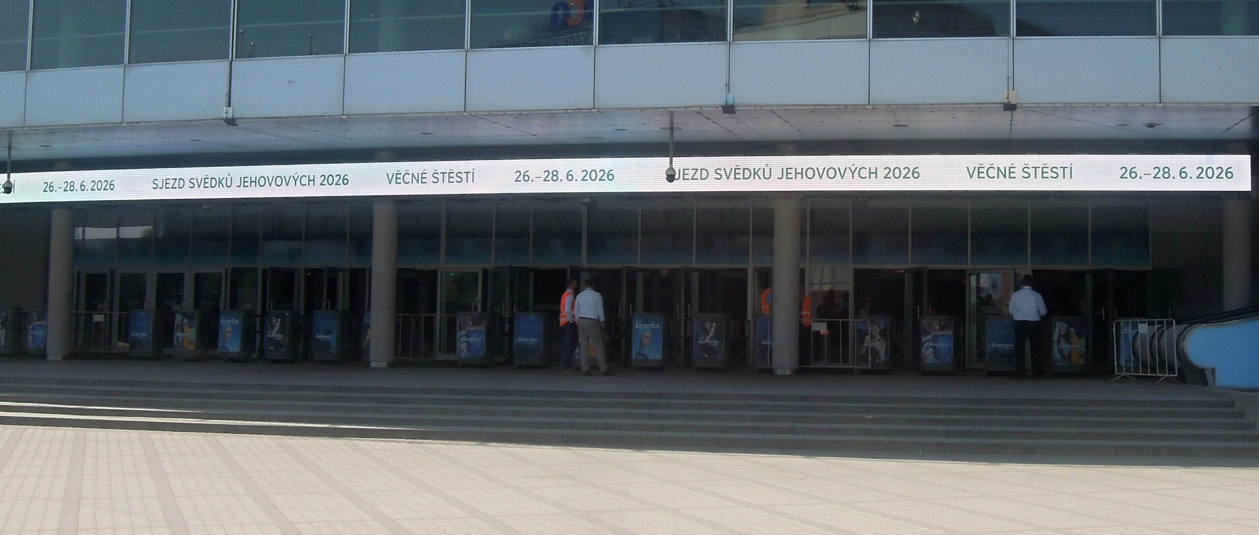 Věčné štěstí: v Praze se konal celostátní sjezd svědků Jehovových